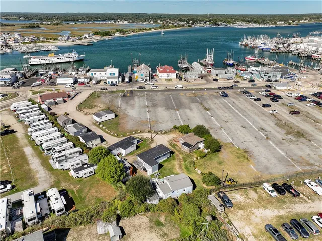 $1,900 | 271 Great Island Road, Unit B, Narragansett, RI 02882