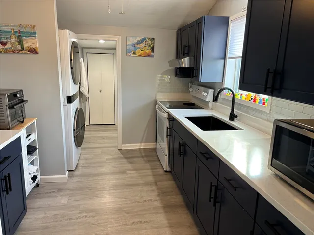 $1,900 | 271 Great Island Road, Unit B, Narragansett, RI 02882