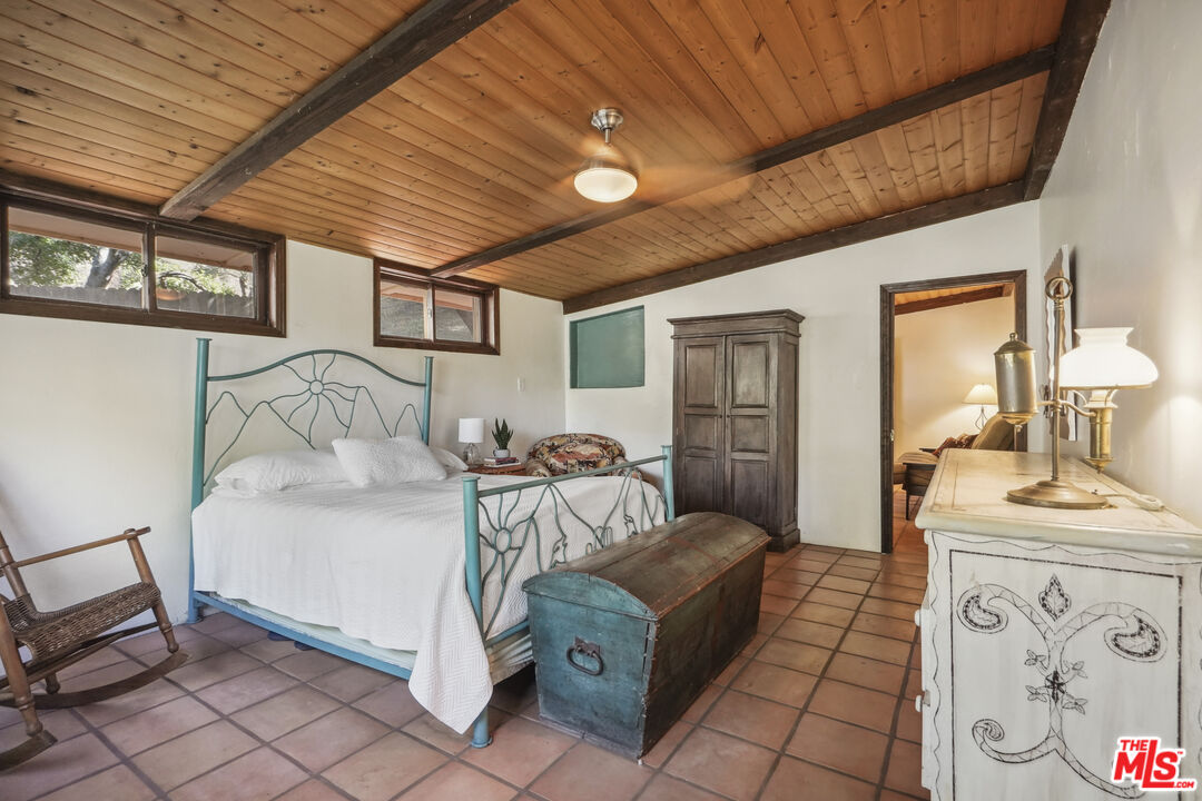 Yellow Hill Road Malibu, CA 90265 - Photo 20 of 34