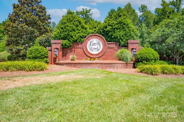 $600,000 | 971 Blakeley Walk, Rock Hill, SC 29732