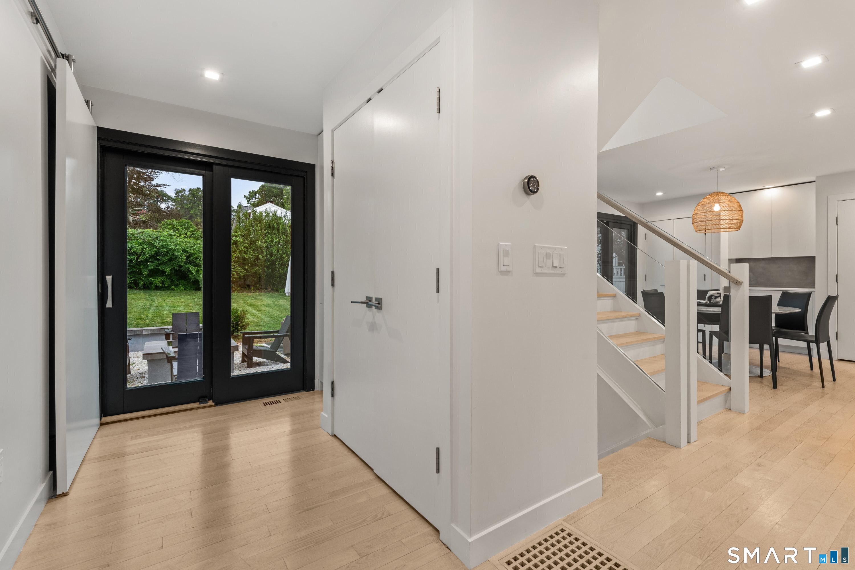 200 Hillspoint Road Westport, CT 06880 - Photo 18 of 36 Gallery Image 18