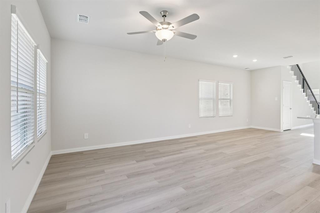 1621 Arches Road Anna, TX 75409 - Photo 12 of 37 Photo is not of the actual home, but is an inspirational photo of builder’s model home and may depict options, furnishings, and/or decorator features that are not included.