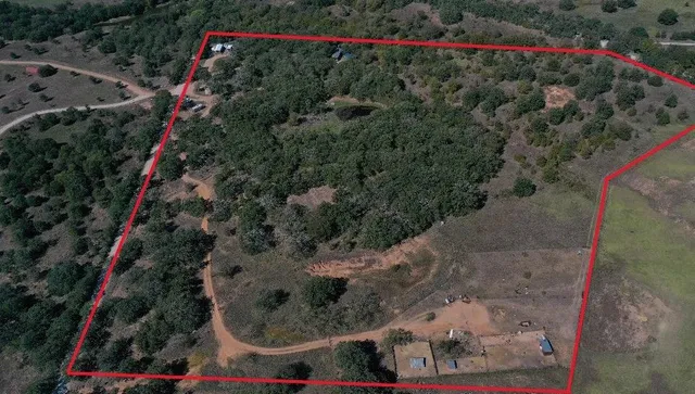$450,000 | 316 County Road 458, De Leon, TX 76444