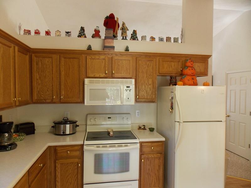 1114 Mountain View Road Vinton, VA 24179 - Photo 9 of 14 Kitchen