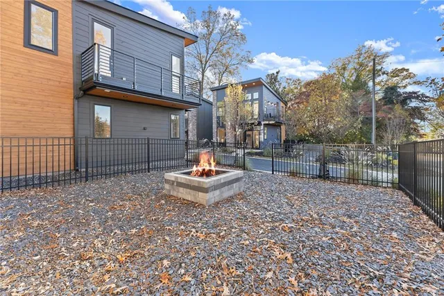 $299,000 | 515 Nightfire Court Southwest, Gainesville, GA 30501