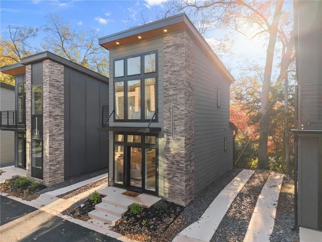 $299,000 | 515 Nightfire Court Southwest, Gainesville, GA 30501