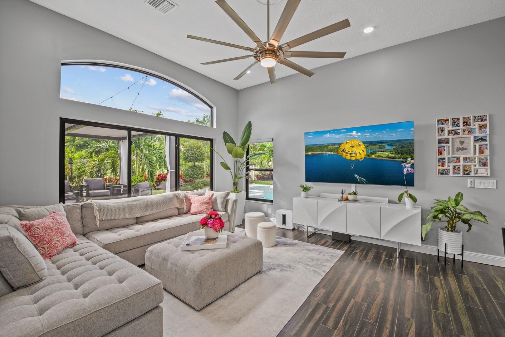 6374 Old Medinah Circle Lake Worth, FL 33463 - Photo 23 of 57 Natural Light