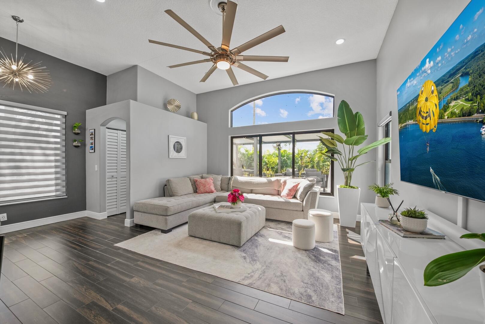 6374 Old Medinah Circle Lake Worth, FL 33463 - Photo 24 of 57 Family Room