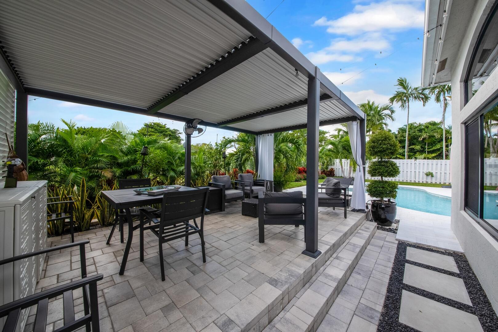 6374 Old Medinah Circle Lake Worth, FL 33463 - Photo 34 of 57 Pavillion