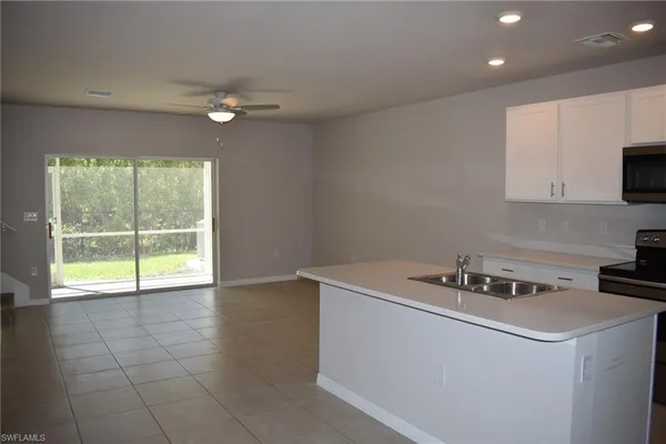 $2,350 | 15269 Wildflower Circle, Naples, FL 34119
