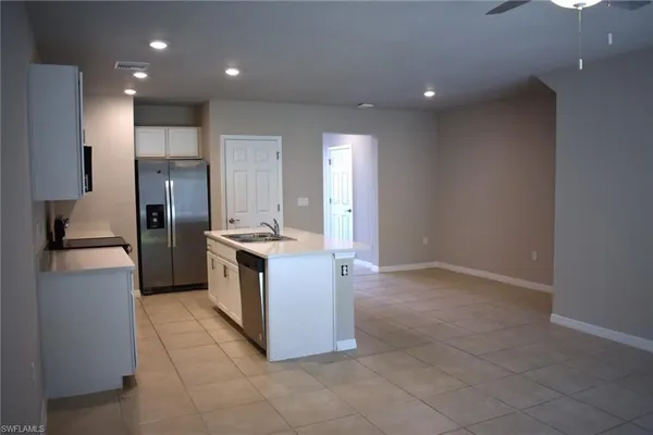 $2,350 | 15269 Wildflower Circle, Naples, FL 34119