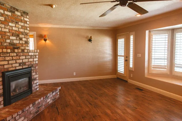 a view of a livingroom with a fireplace