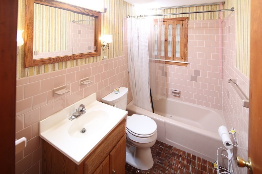 13 Woodbine Road Marshfield, MA 02050 - Photo 11 of 14 Gallery Image 11