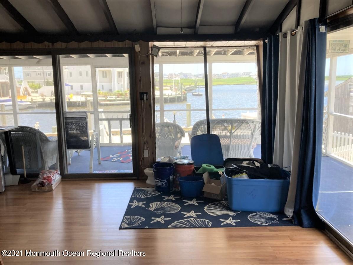 49 Tarpon Road Tuckerton, NJ 08087 - Photo 14 of 44 thumbnail_IMG_0743