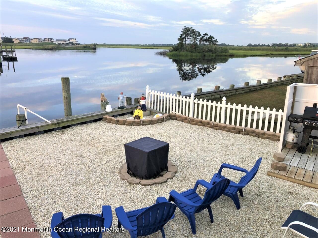 49 Tarpon Road Tuckerton, NJ 08087 - Photo 3 of 44 2