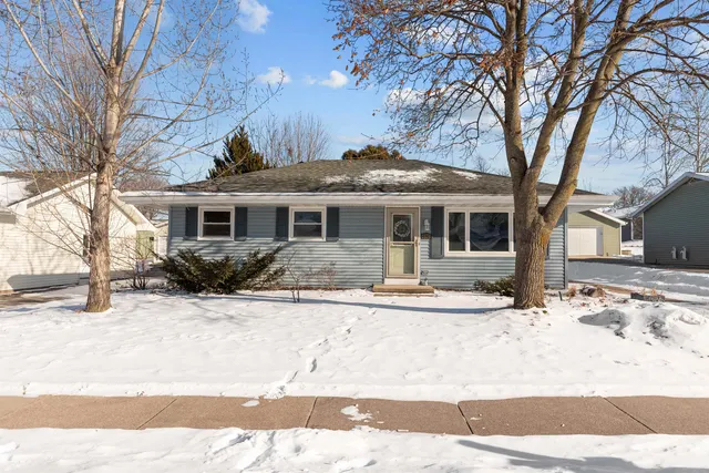 $298,000 | 1674 Thornton Drive, Oshkosh, WI 54904