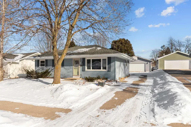 $298,000 | 1674 Thornton Drive, Oshkosh, WI 54904
