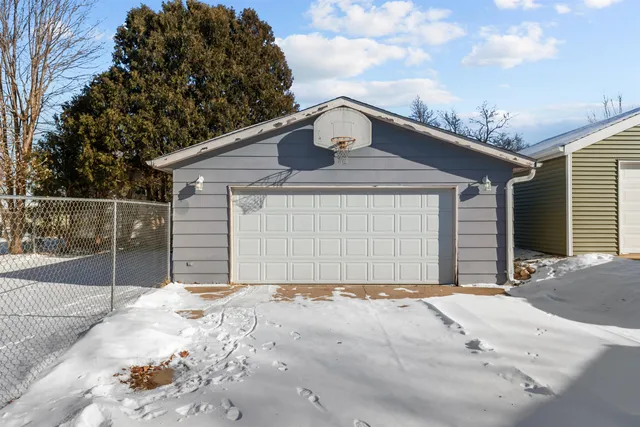 $298,000 | 1674 Thornton Drive, Oshkosh, WI 54904