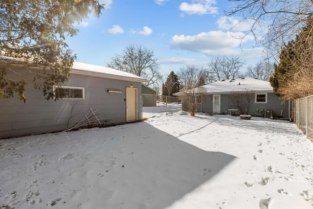 $298,000 | 1674 Thornton Drive, Oshkosh, WI 54904