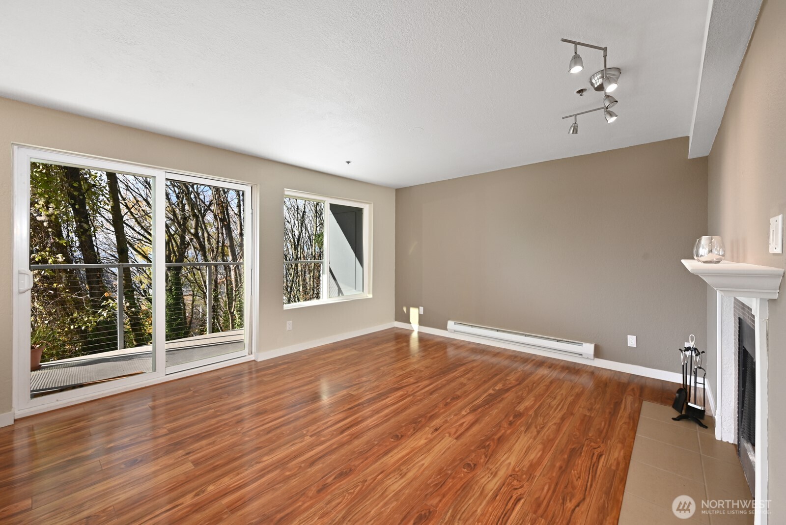 1311 12th Avenue South, Unit C104 Seattle, WA 98144 - Photo 9 of 30