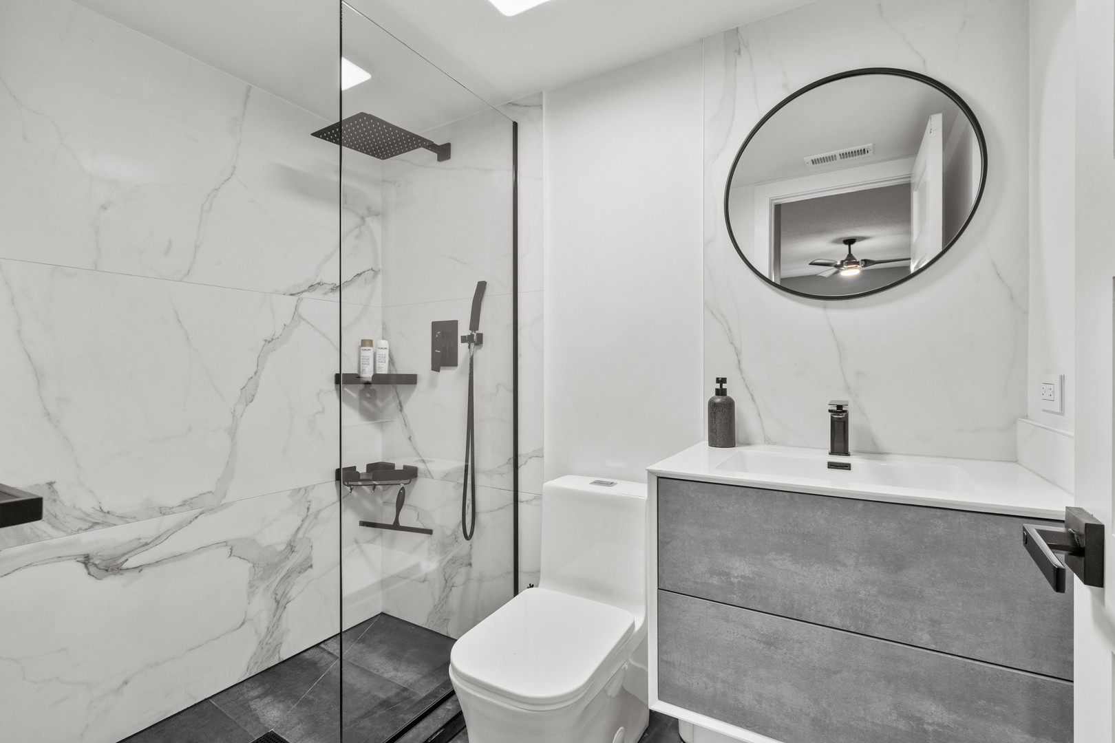 545 South River Road, Unit 307 Des Plaines, IL 60016 - Photo 11 of 26