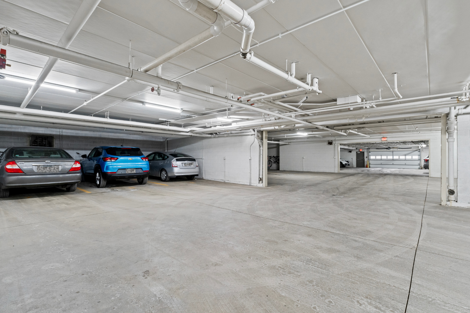 545 South River Road, Unit 307 Des Plaines, IL 60016 - Photo 19 of 26