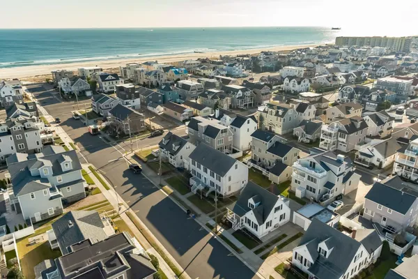 $15,000 | 26 South 32nd Avenue, Unit SEPTEMBER LONGPORT COTTAGE, Longport, NJ 08403