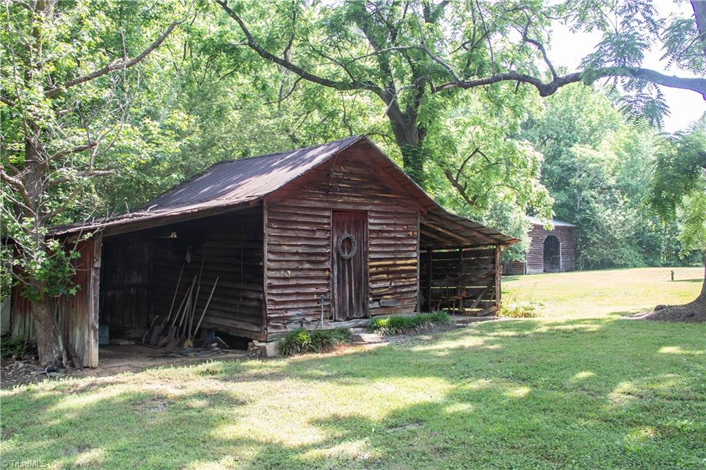 372 Gene Hege Road Lexington, NC 27295 - Photo 9 of 28 Gallery Image 9