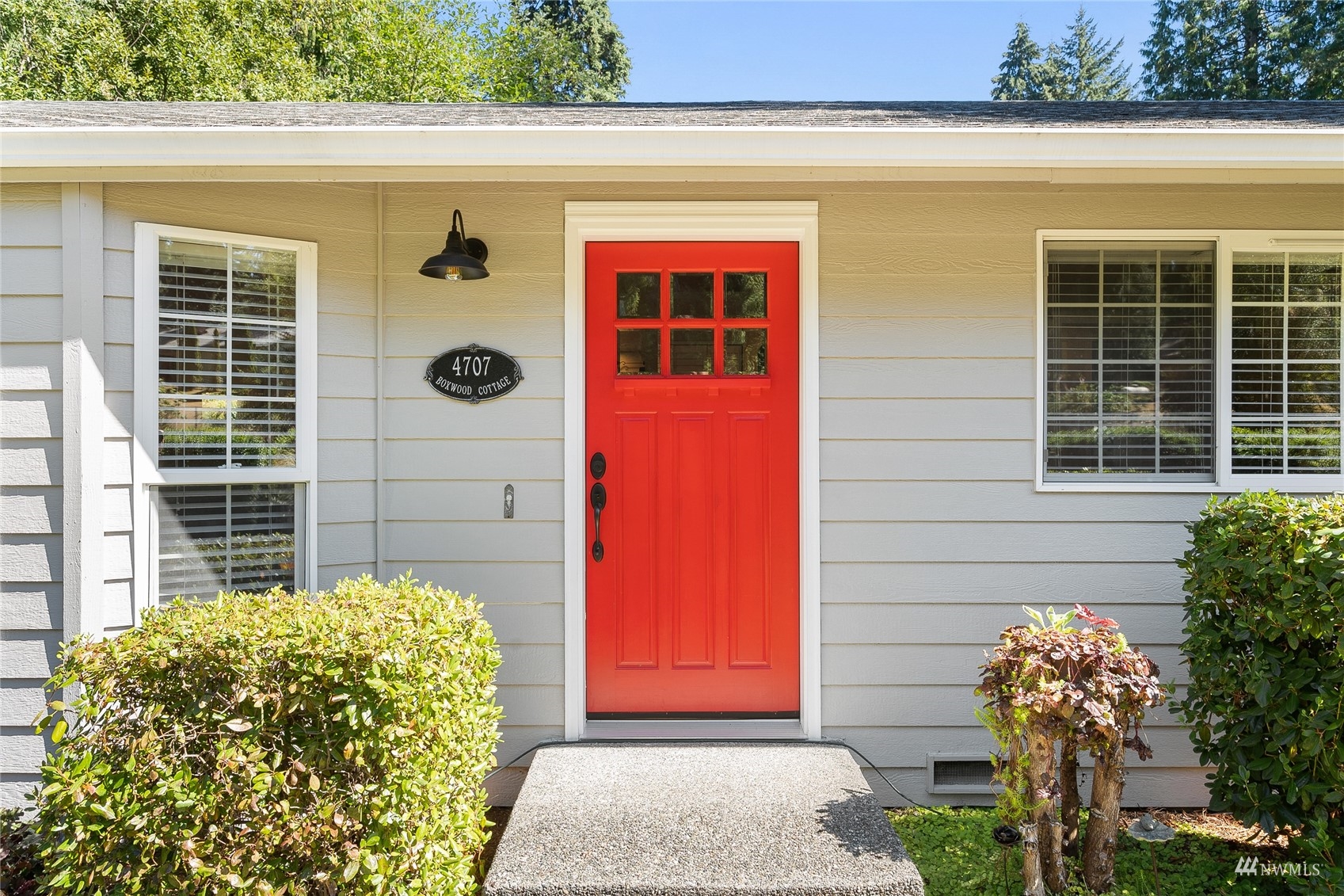 4707 200th Street Southeast Bothell, WA 98012 - Photo 5 of 34 Gallery Image 5