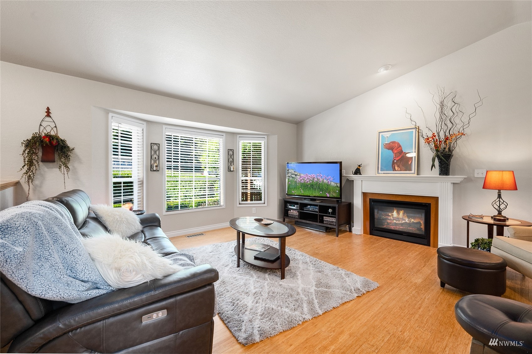 4707 200th Street Southeast Bothell, WA 98012 - Photo 8 of 34 Gallery Image 8