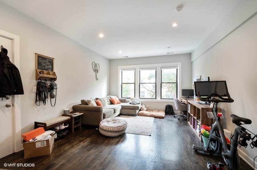 3550 North Racine Avenue, Unit 3 Chicago, IL 60613 - Photo 5 of 6