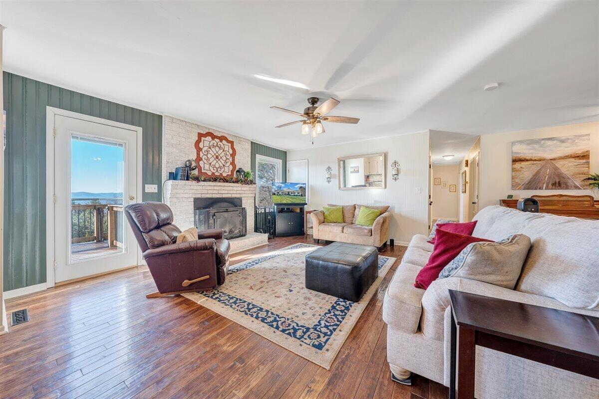 2650 Summit Ridge Road Northeast Roanoke, VA 24012 - Photo 6 of 66 06-MIB00724