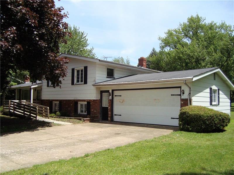 106 Baldwin Road New Castle, PA 16101 - Photo 3 of 23