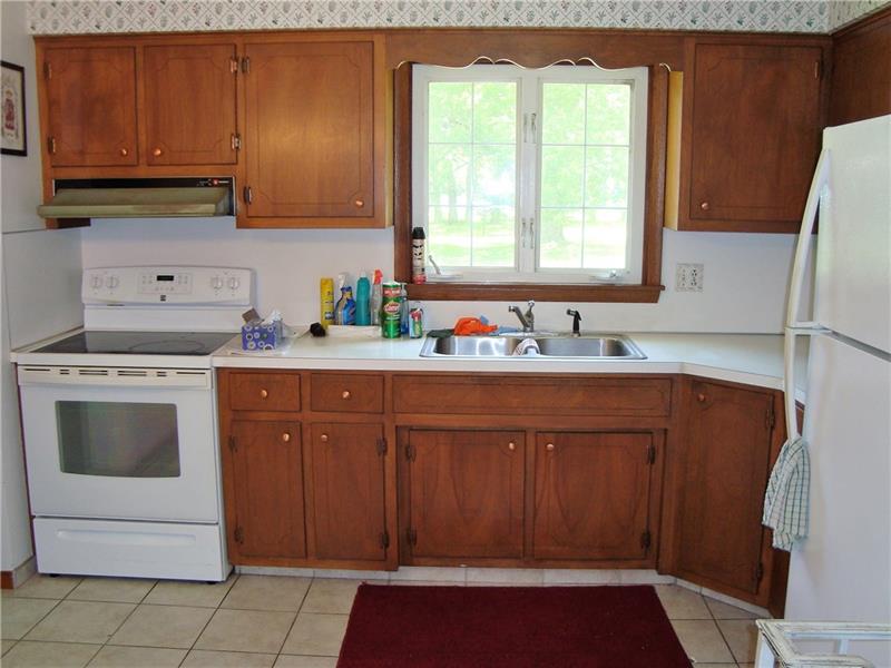 106 Baldwin Road New Castle, PA 16101 - Photo 8 of 23