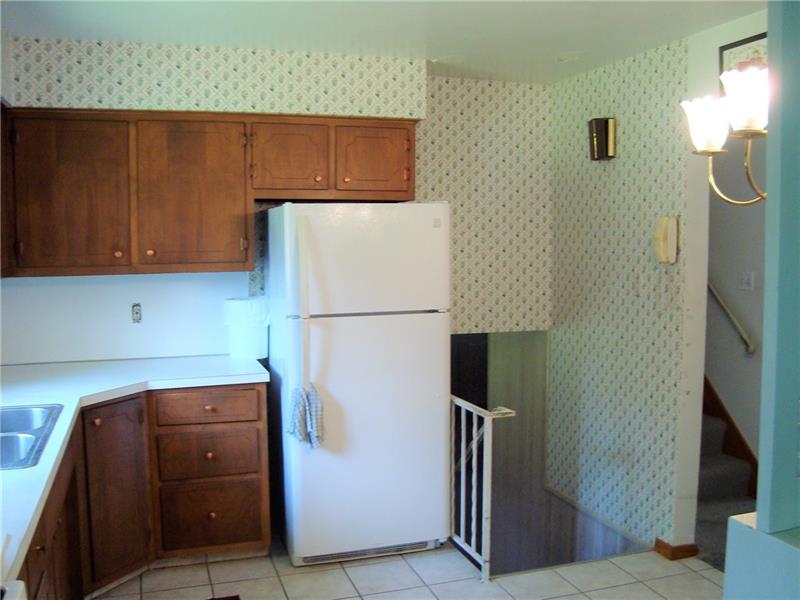 106 Baldwin Road New Castle, PA 16101 - Photo 9 of 23