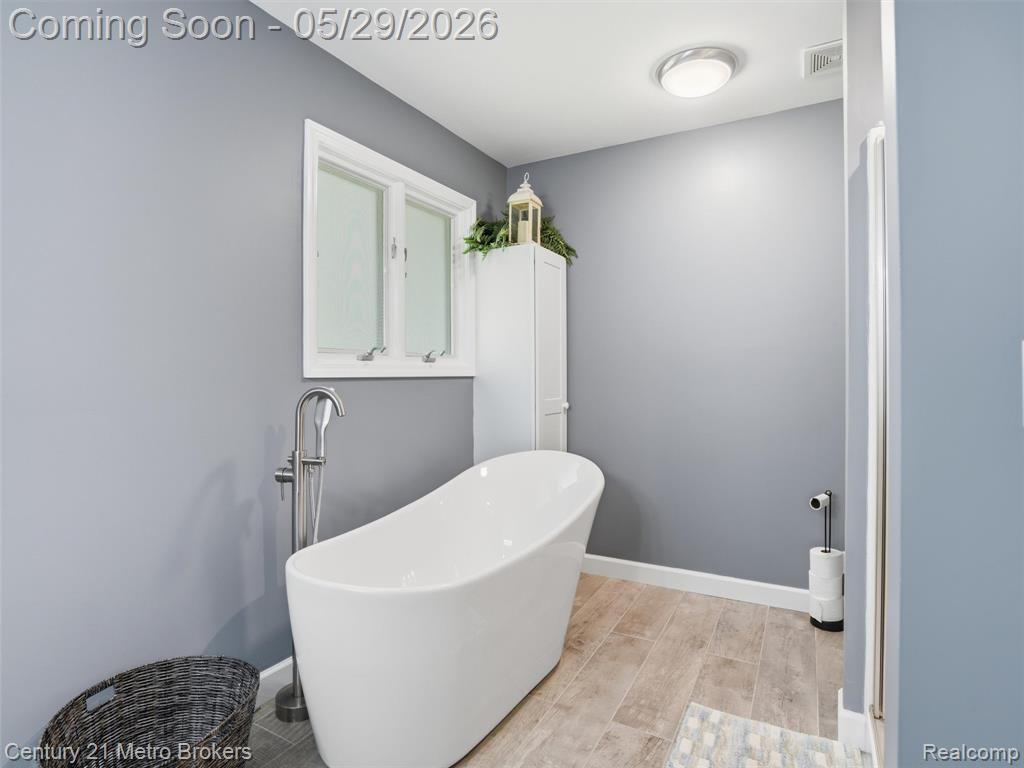 11447 North Latson Road Linden, MI 48451 - Photo 20 of 52