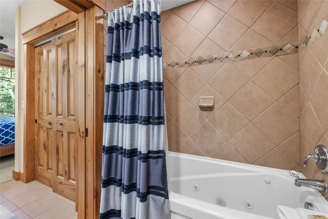 $950,000 | 14 Arabella Drive, Unit 6516, Dillon, CO 80435