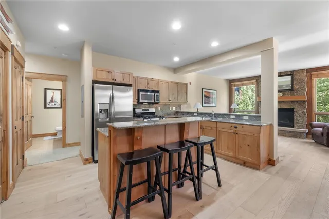 $950,000 | 14 Arabella Drive, Unit 6516, Dillon, CO 80435