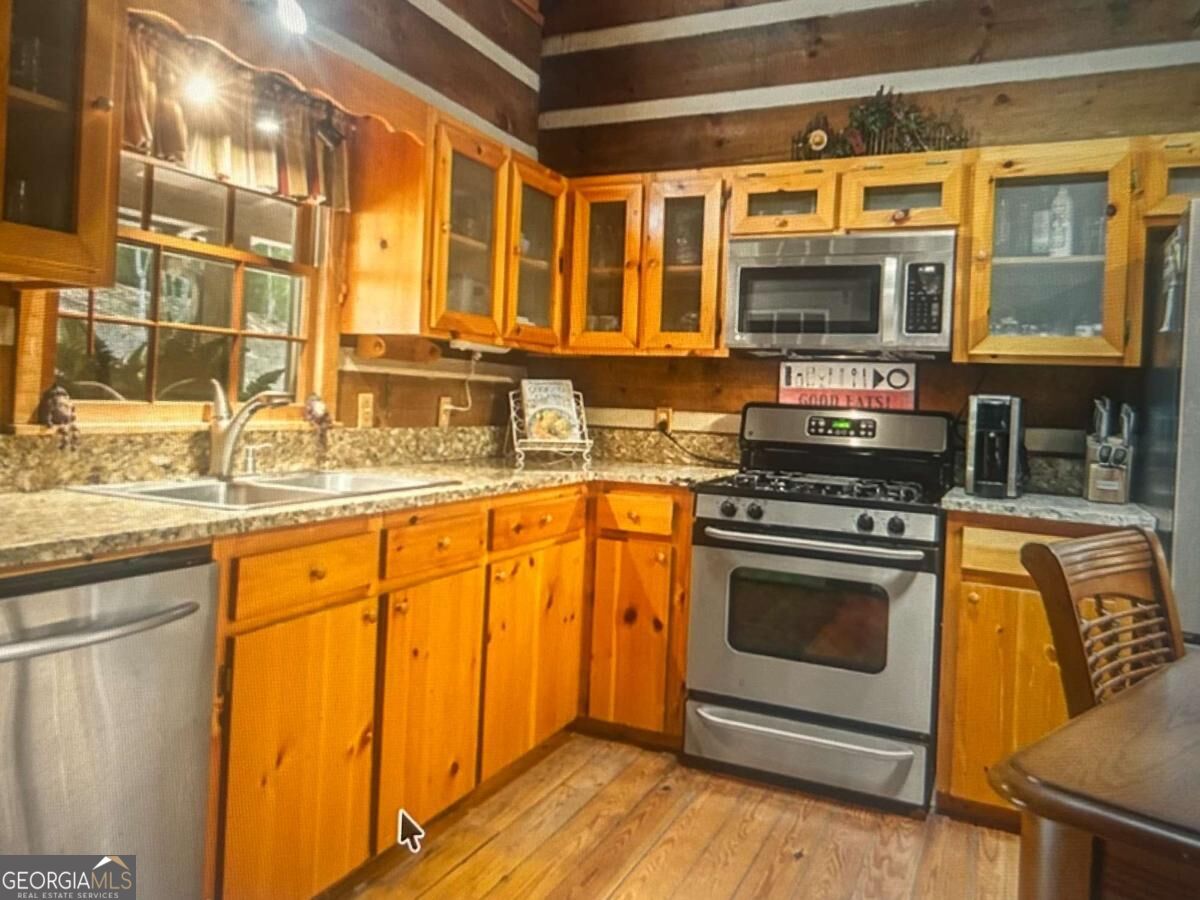 136 Honeysuckle Way, Unit 20 Blue Ridge, GA 30513 - Photo 10 of 22 Gallery Image 10