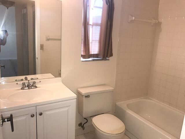 2650 Greenwood Terrace, Unit 2160 Boca Raton, FL 33431 - Photo 8 of 19 42