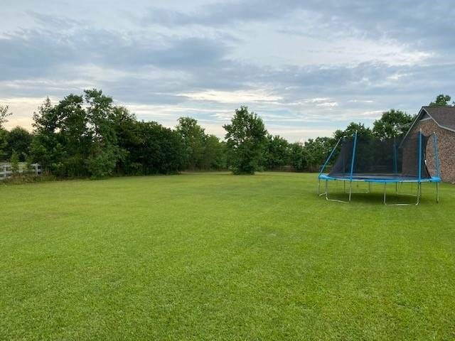 1683 Nola Road Northeast Brookhaven, MS 39601 - Photo 31 of 46 Side yard