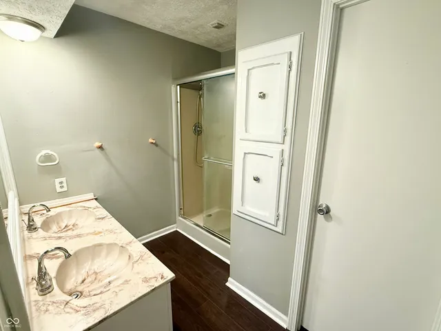 $299,900 | 1713 Sycamore Drive, Plainfield, IN 46168