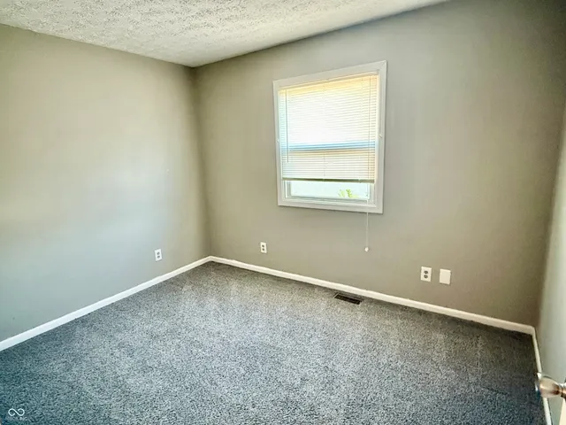 $299,900 | 1713 Sycamore Drive, Plainfield, IN 46168