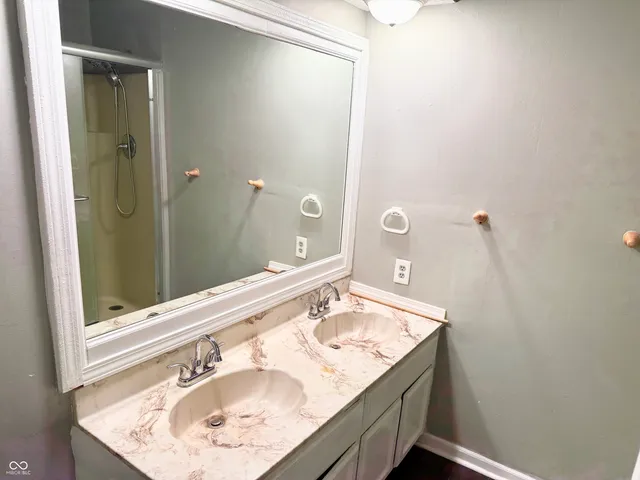 $299,900 | 1713 Sycamore Drive, Plainfield, IN 46168