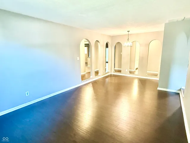 $299,900 | 1713 Sycamore Drive, Plainfield, IN 46168