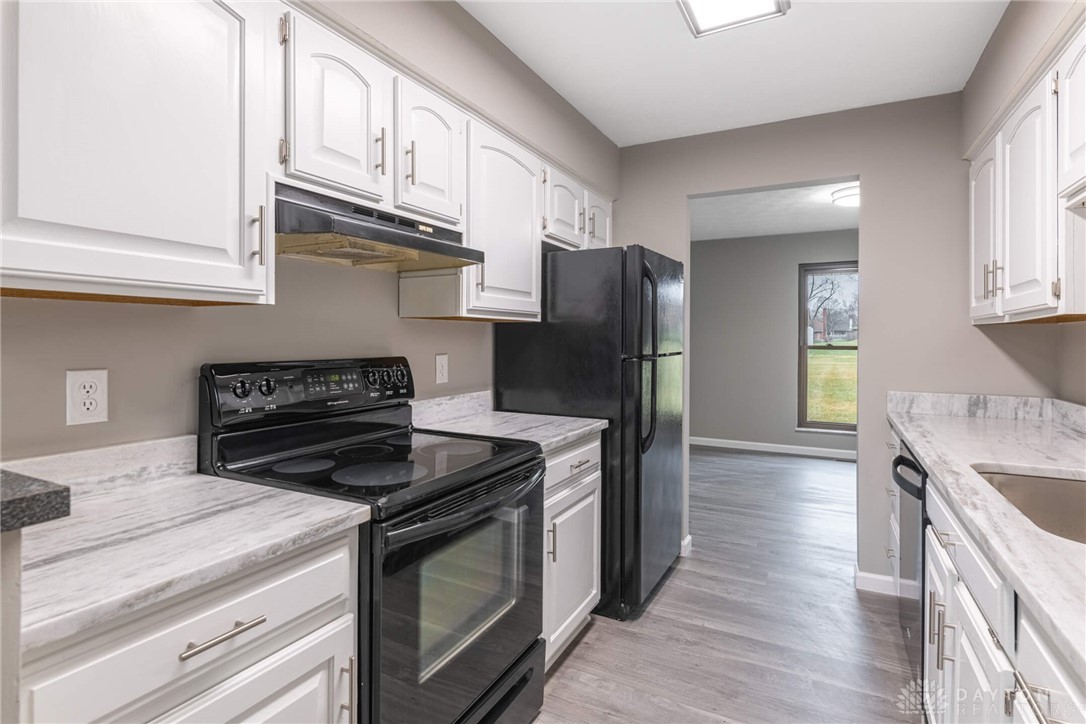 555 Queensgate Road Springboro, OH 45066 - Photo 7 of 27 Gallery Image 7