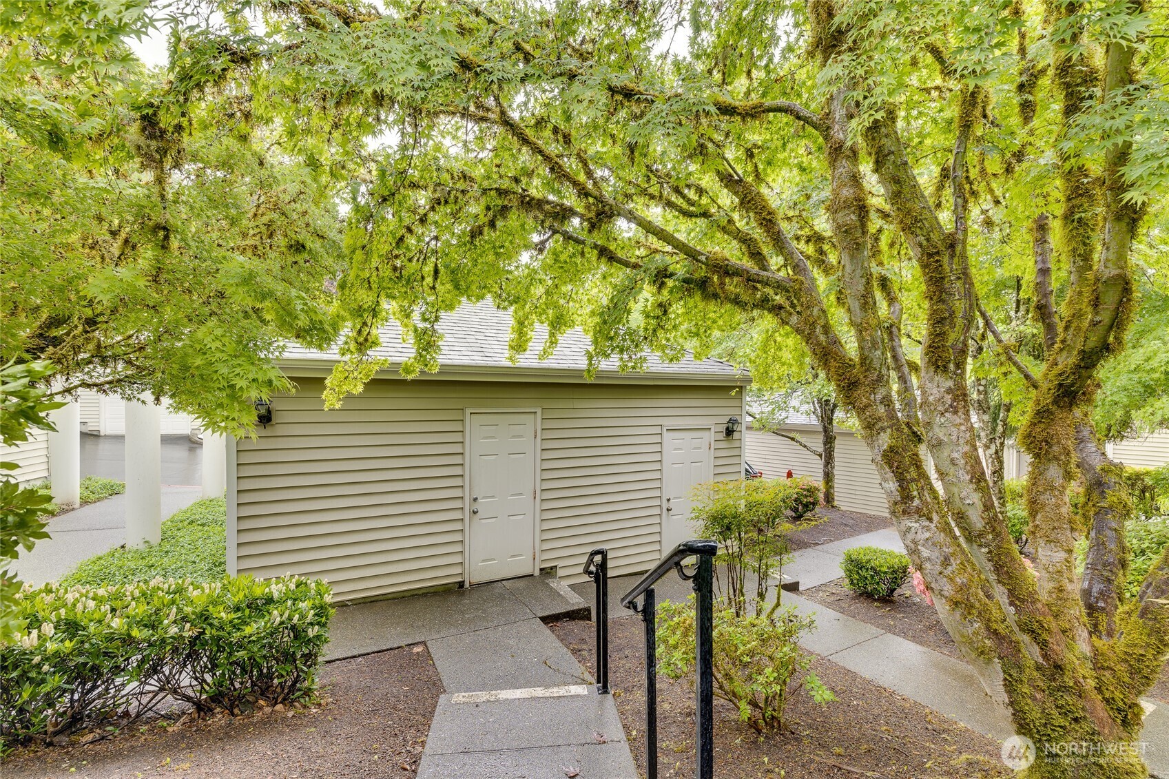 2300 Jefferson Avenue Northeast, Unit G128 Renton, WA 98056 - Photo 4 of 33