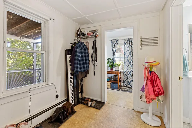 $259,900 | 10 Edgewood Street, Waterville, ME 04901