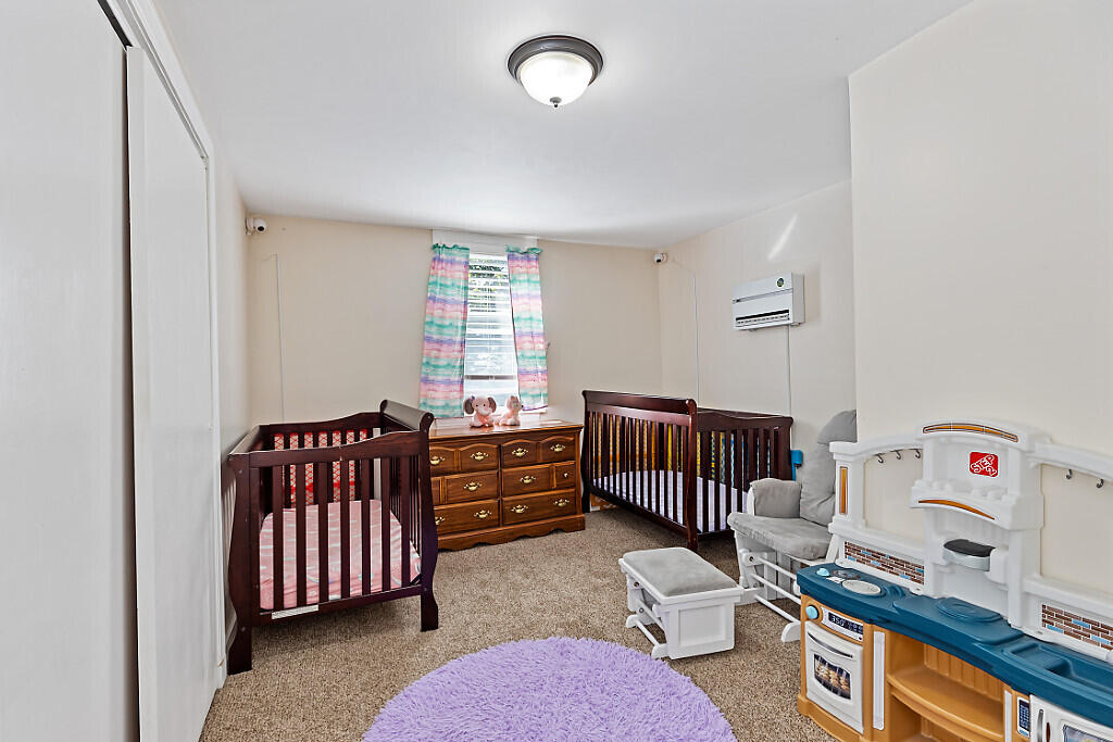 10 Edgewood Street Waterville, ME 04901 - Photo 42 of 64 42_BP5A0033_DxO_mls