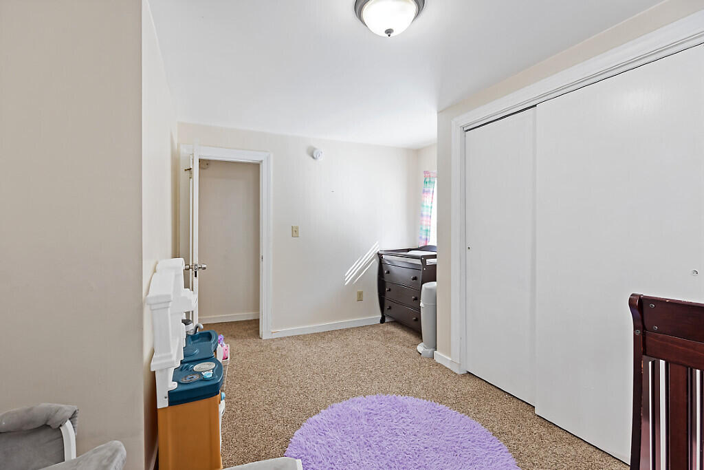 10 Edgewood Street Waterville, ME 04901 - Photo 43 of 64 43_BP5A0036_DxO_mls